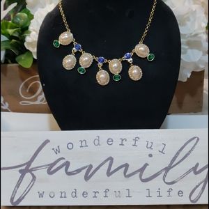 NEW! GLORIA VANDERBILT Collar Necklace
